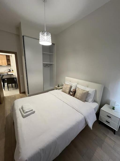 אתונה Cozy New Apartment Nearby Metro מראה חיצוני תמונה