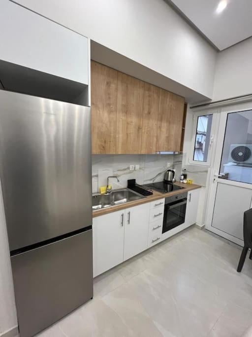 אתונה Cozy New Apartment Nearby Metro מראה חיצוני תמונה