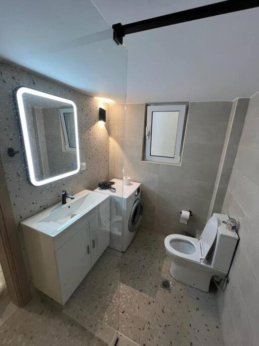 אתונה Cozy New Apartment Nearby Metro מראה חיצוני תמונה